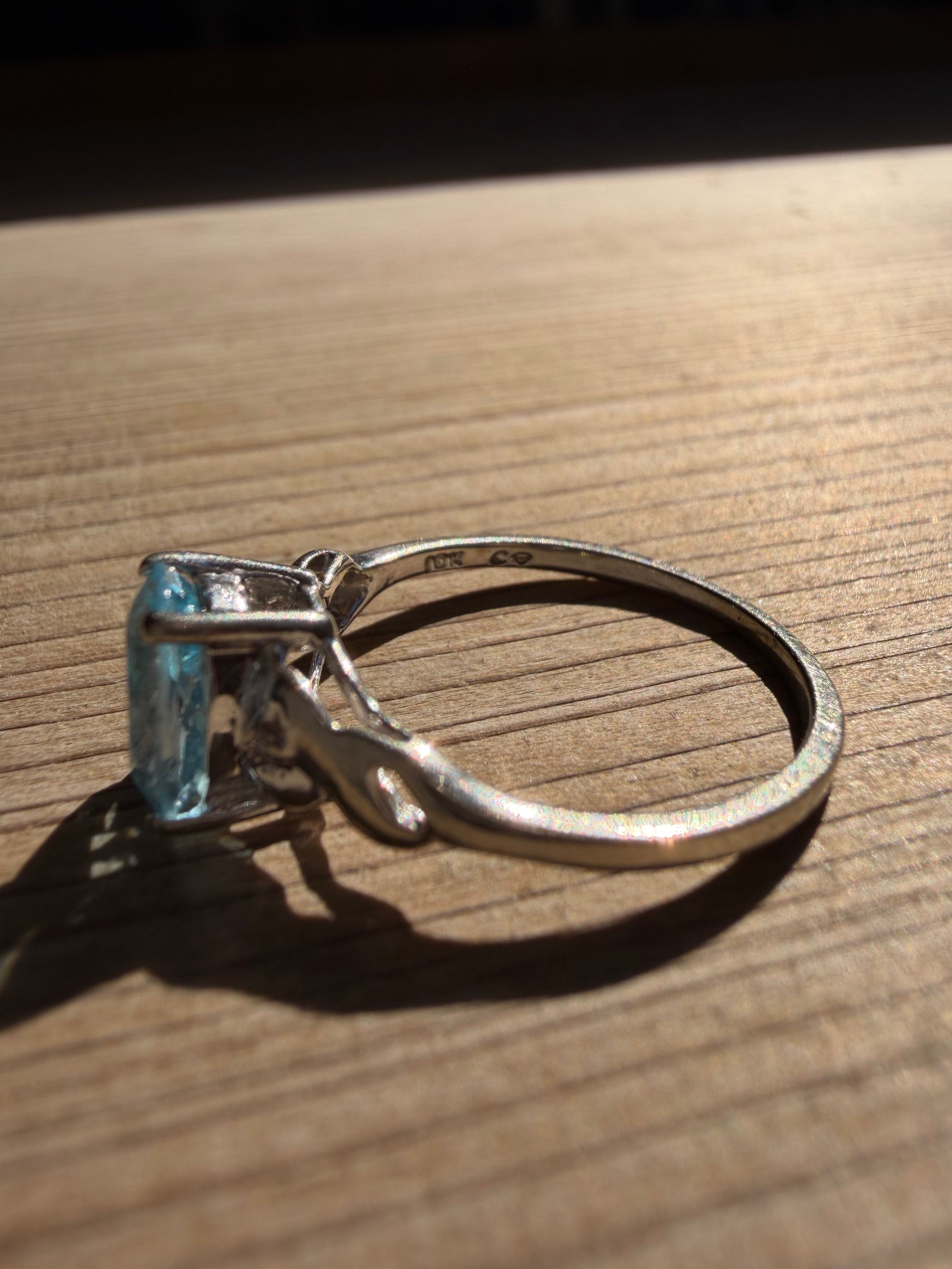 10K White Gold Oval Blue Topaz Ring