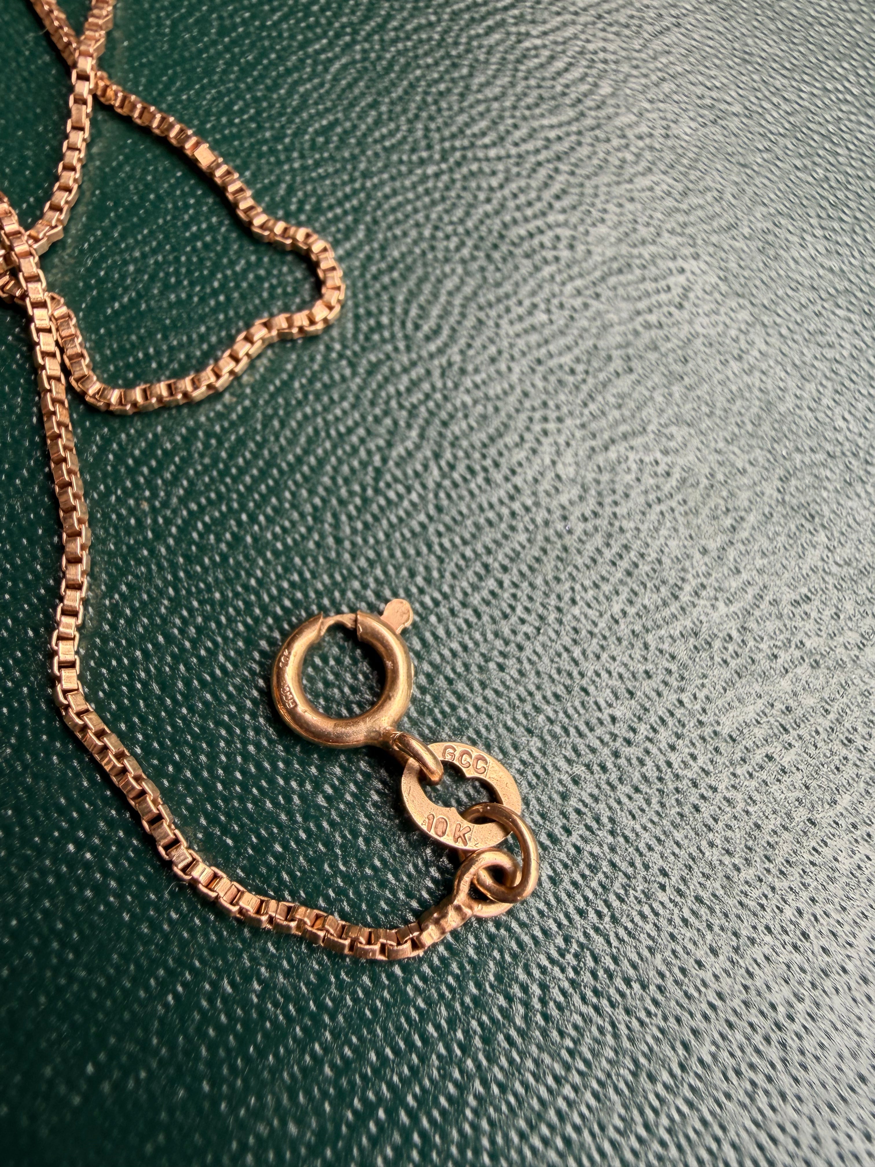 10K Yellow Gold Box Chain Necklace — 19"