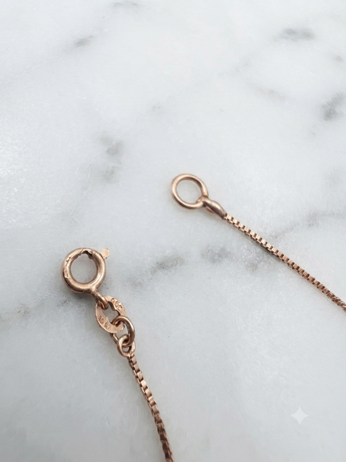 10K Yellow Gold Box Chain Necklace — 19"